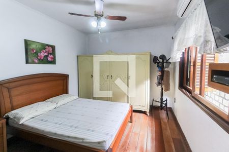 Casa à venda com 244m², 2 quartos e 2 vagasSuíte 2