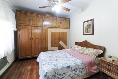 Casa à venda com 244m², 2 quartos e 2 vagasSuíte 1