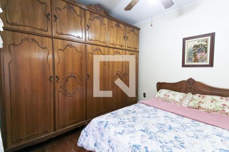 Casa à venda com 244m², 2 quartos e 2 vagasSuíte 1