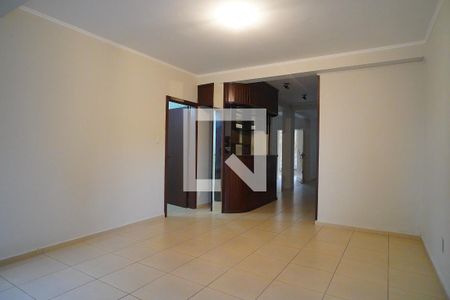 Sala de casa à venda com 4 quartos, 314m² em Vila Jardim, Porto Alegre