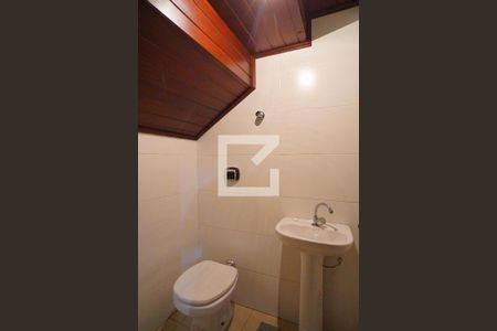 Lavabo - Sala de casa à venda com 4 quartos, 314m² em Vila Jardim, Porto Alegre