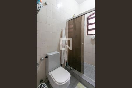 Casa de condomínio à venda com 346m², 4 quartos e 5 vagas Casa de condomínio à venda com 346m², 4 quartos e 5 vagasBanheiro Social