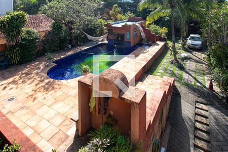 Casa de condomínio à venda com 346m², 4 quartos e 5 vagas Casa de condomínio à venda com 346m², 4 quartos e 5 vagasSuíte 1- vista