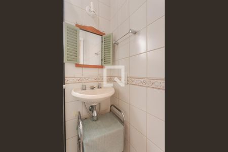 Banheiro de apartamento para alugar com 1 quarto, 26m² em Petrópolis, Porto Alegre