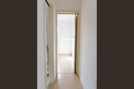 Sala de apartamento para alugar com 2 quartos, 50m² em Jardim Vista Alegre, Embu das Artes