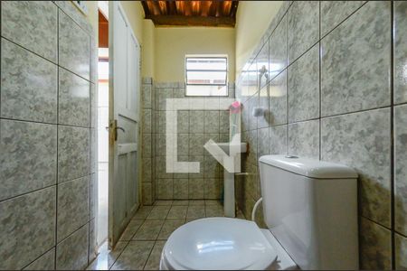 Casa à venda com 119m², 2 quartos e 2 vagas Casa à venda com 119m², 2 quartos e 2 vagasBanheiro de Serviço