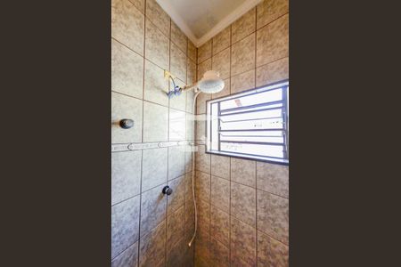 Casa à venda com 119m², 2 quartos e 2 vagas Casa à venda com 119m², 2 quartos e 2 vagasEdícula -Banheiro