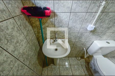 Casa à venda com 119m², 2 quartos e 2 vagas Casa à venda com 119m², 2 quartos e 2 vagasBanheiro de Serviço