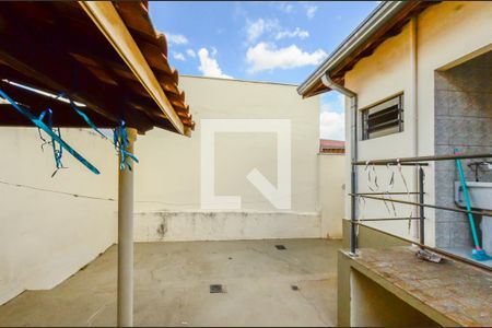 Casa à venda com 119m², 2 quartos e 2 vagas Casa à venda com 119m², 2 quartos e 2 vagasQuintal