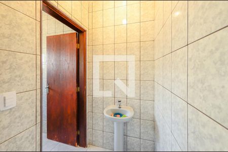 Casa à venda com 119m², 2 quartos e 2 vagas Casa à venda com 119m², 2 quartos e 2 vagasEdícula -Banheiro