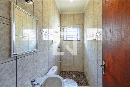 Casa à venda com 119m², 2 quartos e 2 vagas Casa à venda com 119m², 2 quartos e 2 vagasEdícula -Banheiro