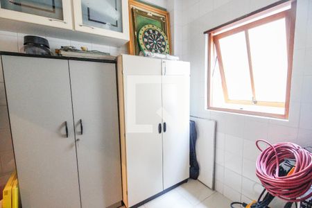 Casa de condomínio à venda com 400m², 4 quartos e 4 vagas Casa de condomínio à venda com 400m², 4 quartos e 4 vagasQuarto de serviço 2