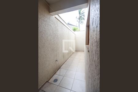 Casa de condomínio à venda com 400m², 4 quartos e 4 vagas Casa de condomínio à venda com 400m², 4 quartos e 4 vagasÁrea de serviço