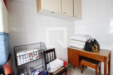 Casa de condomínio à venda com 400m², 4 quartos e 4 vagas Casa de condomínio à venda com 400m², 4 quartos e 4 vagasQuarto de serviço 2