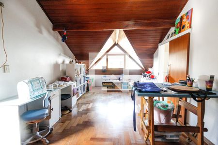 Casa de condomínio à venda com 400m², 4 quartos e 4 vagas Casa de condomínio à venda com 400m², 4 quartos e 4 vagasQuarto 4