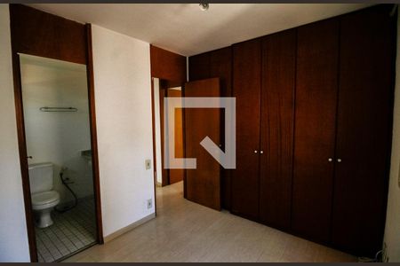 Apartamento à venda com 70m², 3 quartos e 2 vagasSuite 