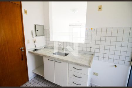 Apartamento à venda com 70m², 3 quartos e 2 vagasCozinha - Armários