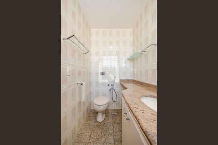 Apartamento para alugar com 142m², 4 quartos e 2 vagas Apartamento para alugar com 142m², 4 quartos e 2 vagasBanheiro da Suíte