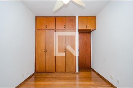 Apartamento para alugar com 142m², 4 quartos e 2 vagas Apartamento para alugar com 142m², 4 quartos e 2 vagasQuarto 2