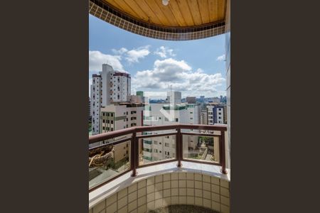 Apartamento para alugar com 142m², 4 quartos e 2 vagas Apartamento para alugar com 142m², 4 quartos e 2 vagasVaranda da Suíte