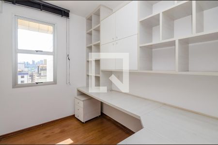 Apartamento para alugar com 142m², 4 quartos e 2 vagas Apartamento para alugar com 142m², 4 quartos e 2 vagasQuarto 3