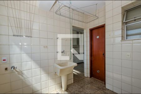 Apartamento para alugar com 142m², 4 quartos e 2 vagas Apartamento para alugar com 142m², 4 quartos e 2 vagasÁrea de Serviço