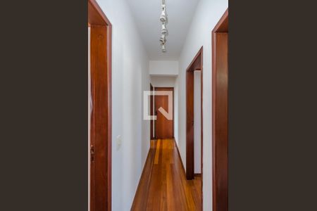 Apartamento para alugar com 142m², 4 quartos e 2 vagas Apartamento para alugar com 142m², 4 quartos e 2 vagasCorredor