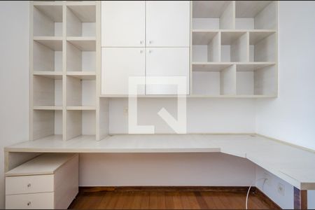 Apartamento para alugar com 142m², 4 quartos e 2 vagas Apartamento para alugar com 142m², 4 quartos e 2 vagasQuarto 3