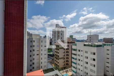 Apartamento para alugar com 142m², 4 quartos e 2 vagas Apartamento para alugar com 142m², 4 quartos e 2 vagasVaranda da Suíte