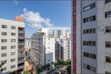 Apartamento para alugar com 142m², 4 quartos e 2 vagas Apartamento para alugar com 142m², 4 quartos e 2 vagasVaranda da Sala
