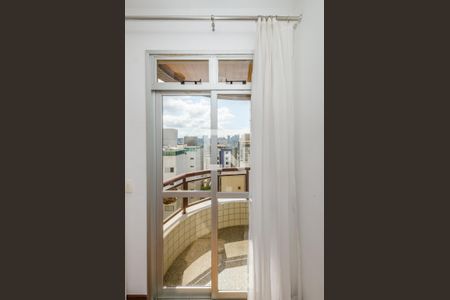 Apartamento para alugar com 142m², 4 quartos e 2 vagas Apartamento para alugar com 142m², 4 quartos e 2 vagasVaranda da Suíte