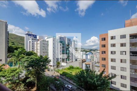 Apartamento para alugar com 142m², 4 quartos e 2 vagas Apartamento para alugar com 142m², 4 quartos e 2 vagasVaranda da Sala