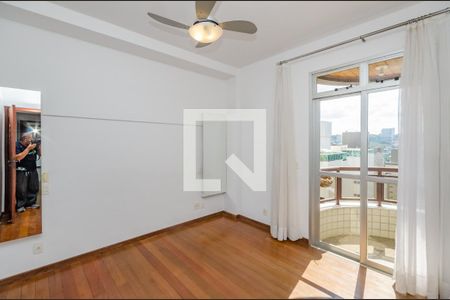 Apartamento para alugar com 142m², 4 quartos e 2 vagas Apartamento para alugar com 142m², 4 quartos e 2 vagasSuíte