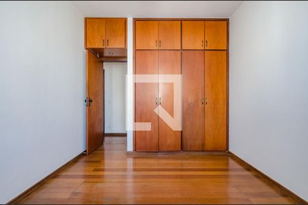 Apartamento para alugar com 142m², 4 quartos e 2 vagas Apartamento para alugar com 142m², 4 quartos e 2 vagasQuarto 3