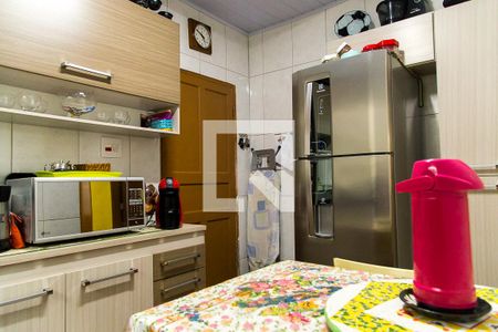 Casa para alugar com 70m², 2 quartos e 2 vagasCozinha