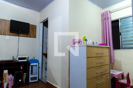 Casa para alugar com 70m², 2 quartos e 2 vagasSuíte