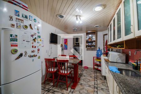 Casa à venda com 116m², 3 quartos e 2 vagasCozinha 