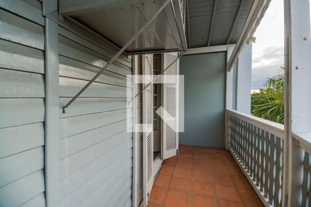 Casa à venda com 116m², 3 quartos e 2 vagasVaranda 