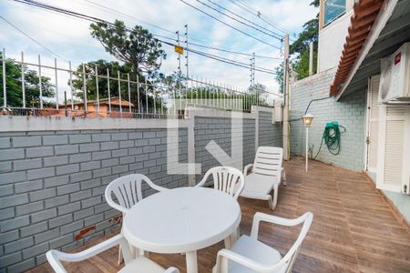 Casa à venda com 116m², 3 quartos e 2 vagasPátio 