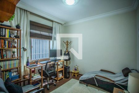 Casa à venda com 208m², 3 quartos e 4 vagas Casa à venda com 208m², 3 quartos e 4 vagasEscritório