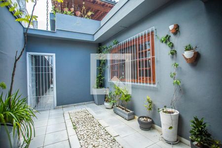 Casa à venda com 208m², 3 quartos e 4 vagas Casa à venda com 208m², 3 quartos e 4 vagasGaragem