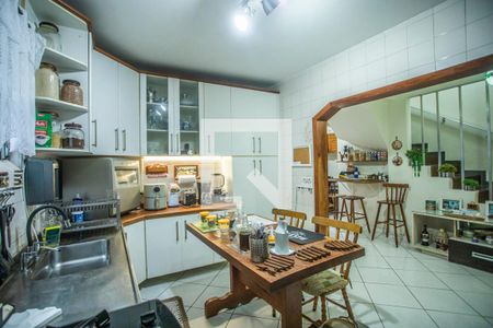 Casa à venda com 208m², 3 quartos e 4 vagas Casa à venda com 208m², 3 quartos e 4 vagasCozinha