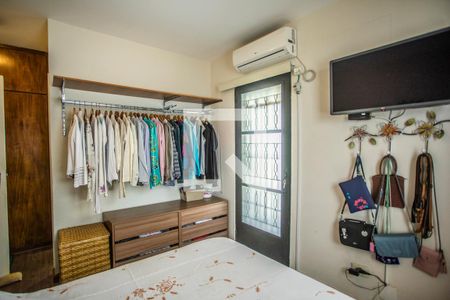 Casa à venda com 208m², 3 quartos e 4 vagas Casa à venda com 208m², 3 quartos e 4 vagasSuíte 2