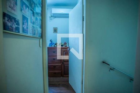 Casa à venda com 208m², 3 quartos e 4 vagas Casa à venda com 208m², 3 quartos e 4 vagasCorredor - Quartos