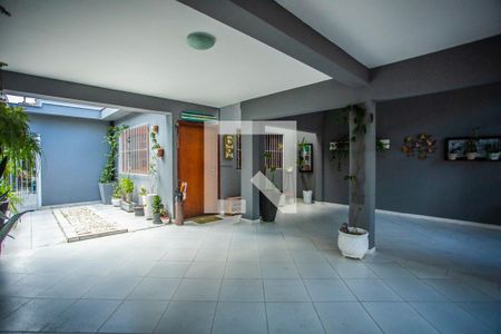 Casa à venda com 208m², 3 quartos e 4 vagas Casa à venda com 208m², 3 quartos e 4 vagasGaragem