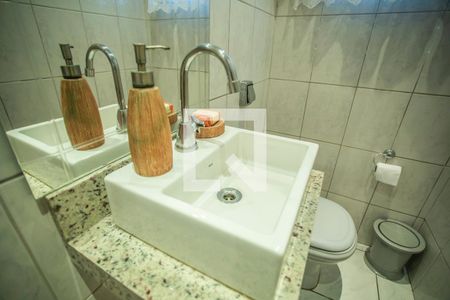 Casa à venda com 208m², 3 quartos e 4 vagas Casa à venda com 208m², 3 quartos e 4 vagasLavabo - Torneira