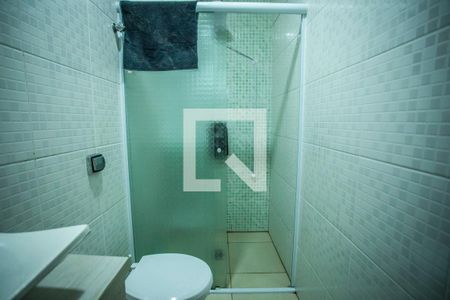 Casa à venda com 208m², 3 quartos e 4 vagas Casa à venda com 208m², 3 quartos e 4 vagasBanheiro Suíte