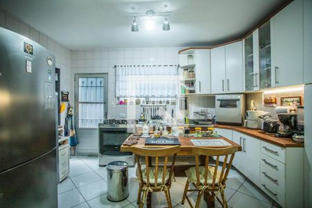 Casa à venda com 208m², 3 quartos e 4 vagas Casa à venda com 208m², 3 quartos e 4 vagasCozinha