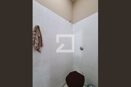 Casa de condomínio à venda com 120m², 2 quartos e 1 vagaBanheiro de Serviço