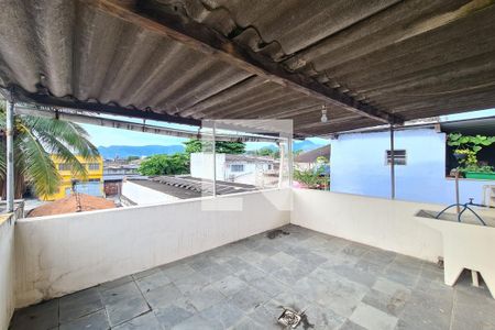 Casa de condomínio à venda com 120m², 2 quartos e 1 vagaTerraço de fundos